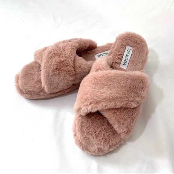 TOP Moda Shoes - Top Moda faux fur cross slippers in pink